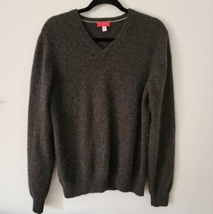 Dark Grey Jennie Liu cashmere V-neck sweater, Medium
